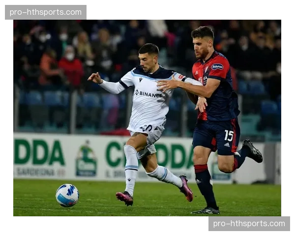 拉齐奥客场0-0战平十人卡利亚里，帕莱斯特拉进球被吹