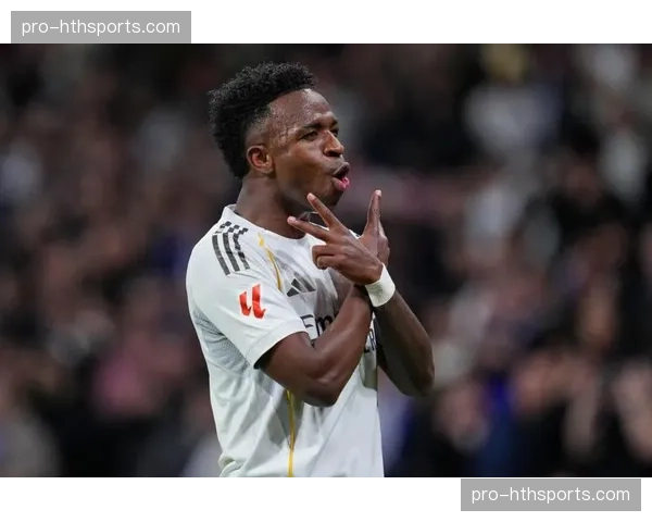 维尼修斯伤病风险引皇马担忧，此前检查曾现失误